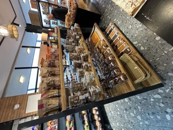 לחם עופרי — מאפייה