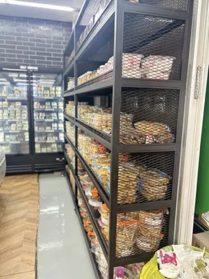 ישורון — מדפי תצוגה למרכול